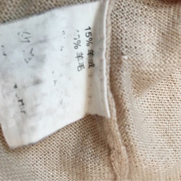Vintage 23 Outward Cashmere and Wool Blend V-neck Cream Sweater - Picture 15 of 16